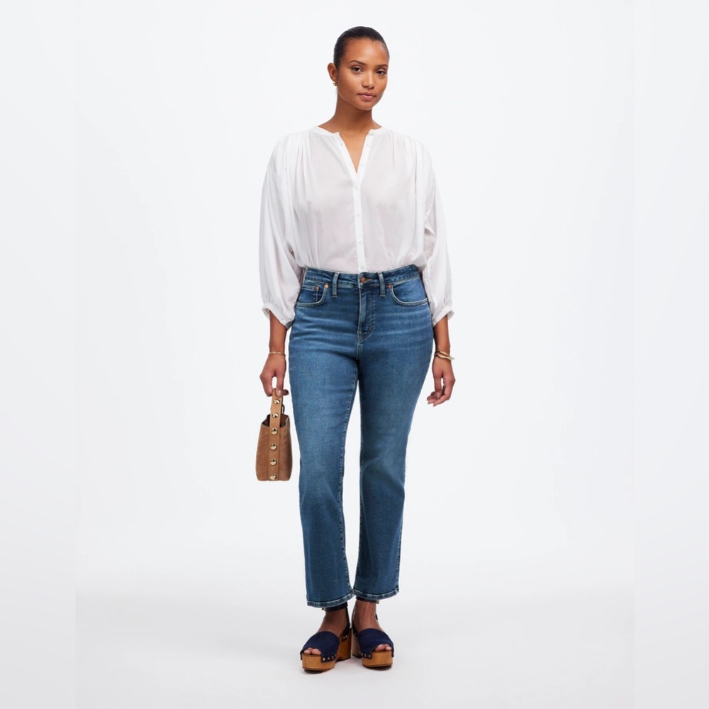 Madewell Curvy Kick Out Crop Jeans in Lenoir Wash